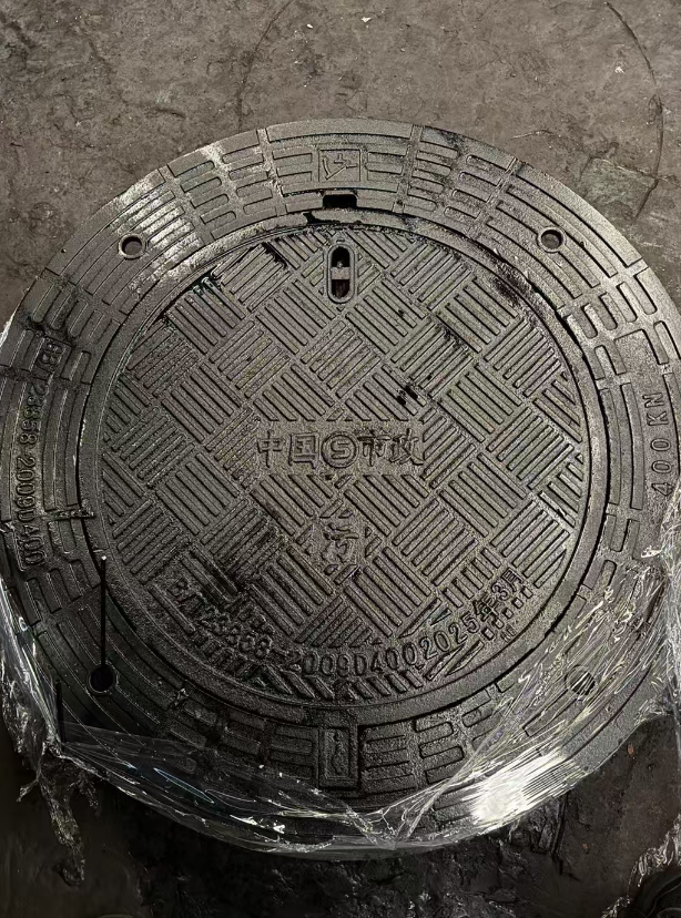 乌尔禾球墨铸铁防沉降井盖展示